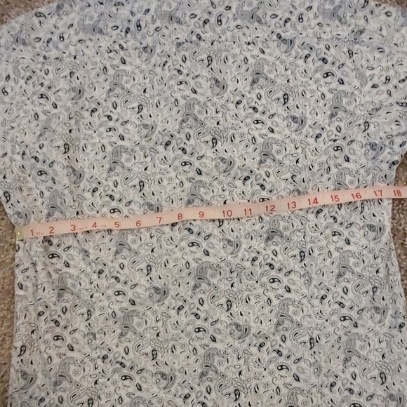 Short sleeve button down - Picture 6 of 7